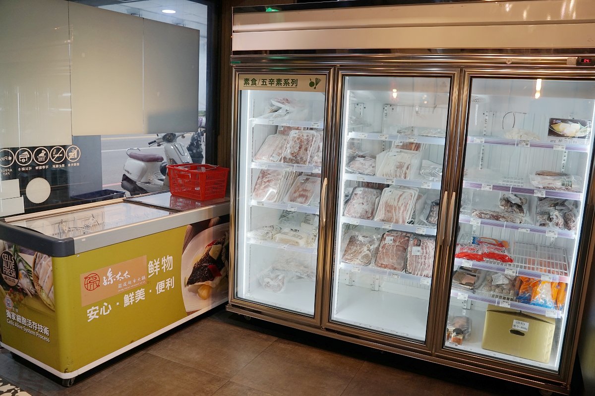 【桃園火鍋吃到飽推薦】日本生食級生蠔/青龍龍蝦吃到飽 桃園聚餐慶生包廂用餐首選 孫太太嚴選超市火鍋桃園店
