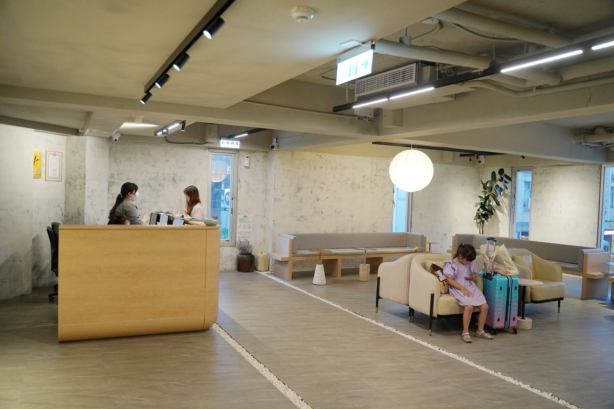 【宜蘭新月廣場住宿推薦】宜蘭住宿按摩/寵物友善飯店好選擇 一泊二食自助式宵夜吃飽飽 宜蘭東旅