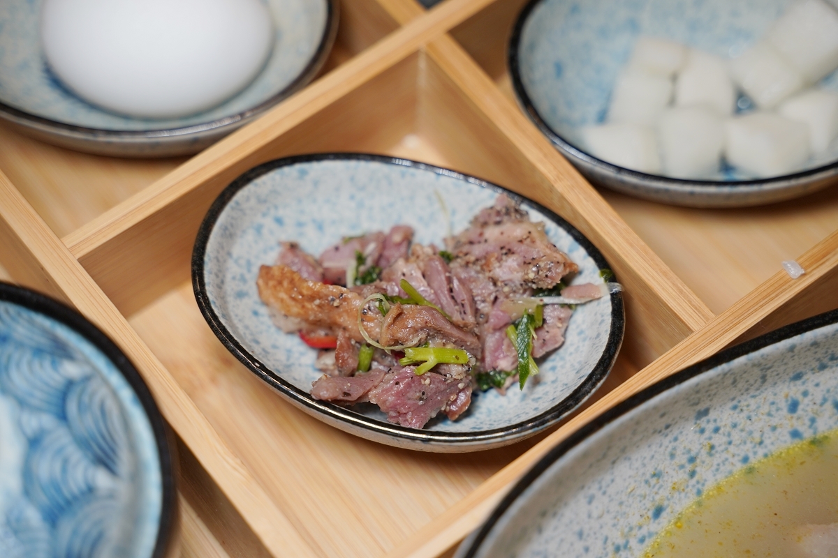 【宜蘭新月廣場住宿推薦】宜蘭住宿按摩/寵物友善飯店好選擇 一泊二食自助式宵夜吃飽飽 宜蘭東旅