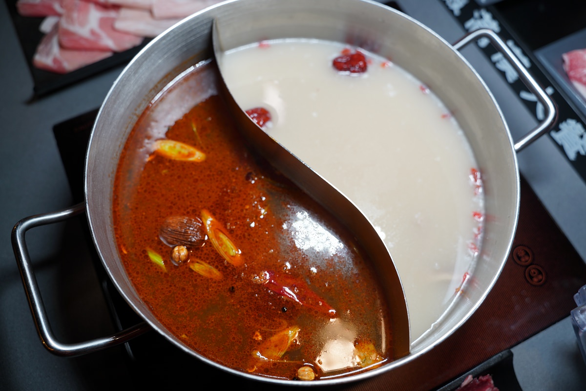 【台北林森公園美食推薦】千坪工業網美風格用餐區 精品等級台灣火鍋店 功殿火鍋