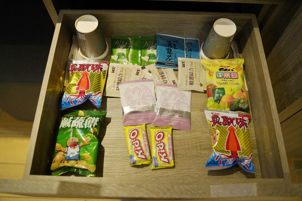 【桃園蘆竹南崁汽車旅館推薦】60坪大空間頂級KTV房 獨立兩大床套房 水立方汽車旅館