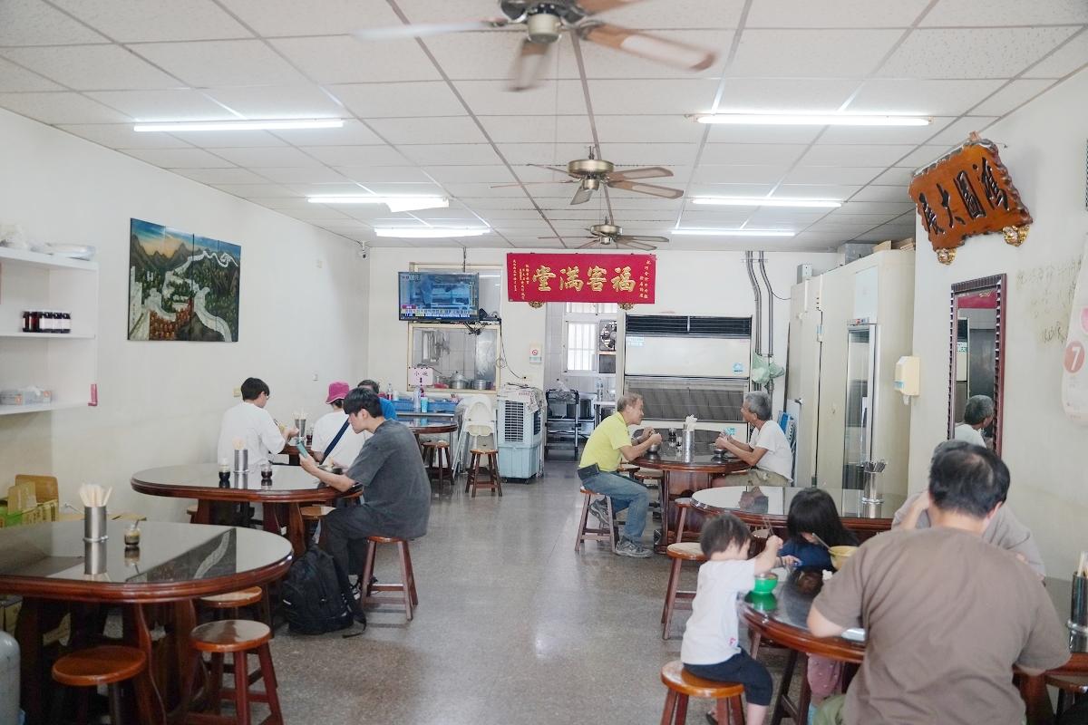 【藝文特區牛肉麵推薦】藝文特區在地老字號人氣小吃店 軟嫩多汁豆腐干美味必點 巧合珍牛肉麵南平藝文店 - 第5張圖 【藝文特區牛肉麵推薦】藝文特區在地老字號人氣小吃店 軟嫩多汁豆腐干美味必點 巧合珍牛肉麵南平藝文店