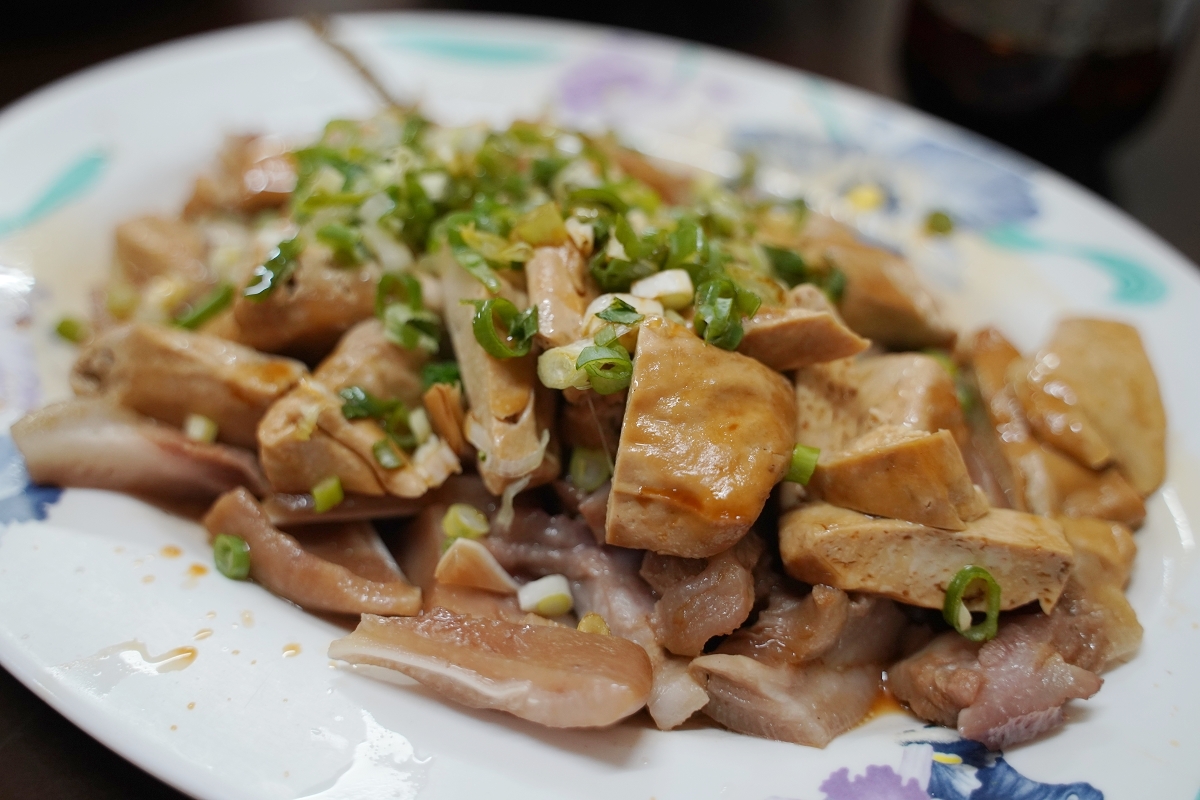 【藝文特區牛肉麵推薦】藝文特區在地老字號人氣小吃店 軟嫩多汁豆腐干美味必點 巧合珍牛肉麵南平藝文店 - 第10張圖 【藝文特區牛肉麵推薦】藝文特區在地老字號人氣小吃店 軟嫩多汁豆腐干美味必點 巧合珍牛肉麵南平藝文店