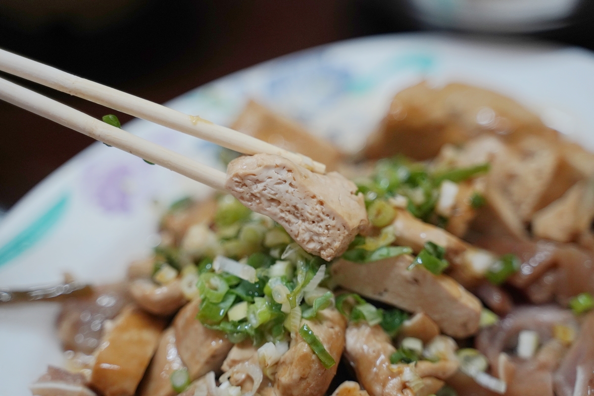 【藝文特區牛肉麵推薦】藝文特區在地老字號人氣小吃店 軟嫩多汁豆腐干美味必點 巧合珍牛肉麵南平藝文店 - 第11張圖 【藝文特區牛肉麵推薦】藝文特區在地老字號人氣小吃店 軟嫩多汁豆腐干美味必點 巧合珍牛肉麵南平藝文店