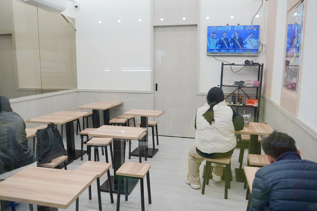 【龍井小吃推薦】台中東海平價小吃好選擇 美味必點鴨腿飯/金門香拌麵線 鐘予原味當歸鴨龍井店