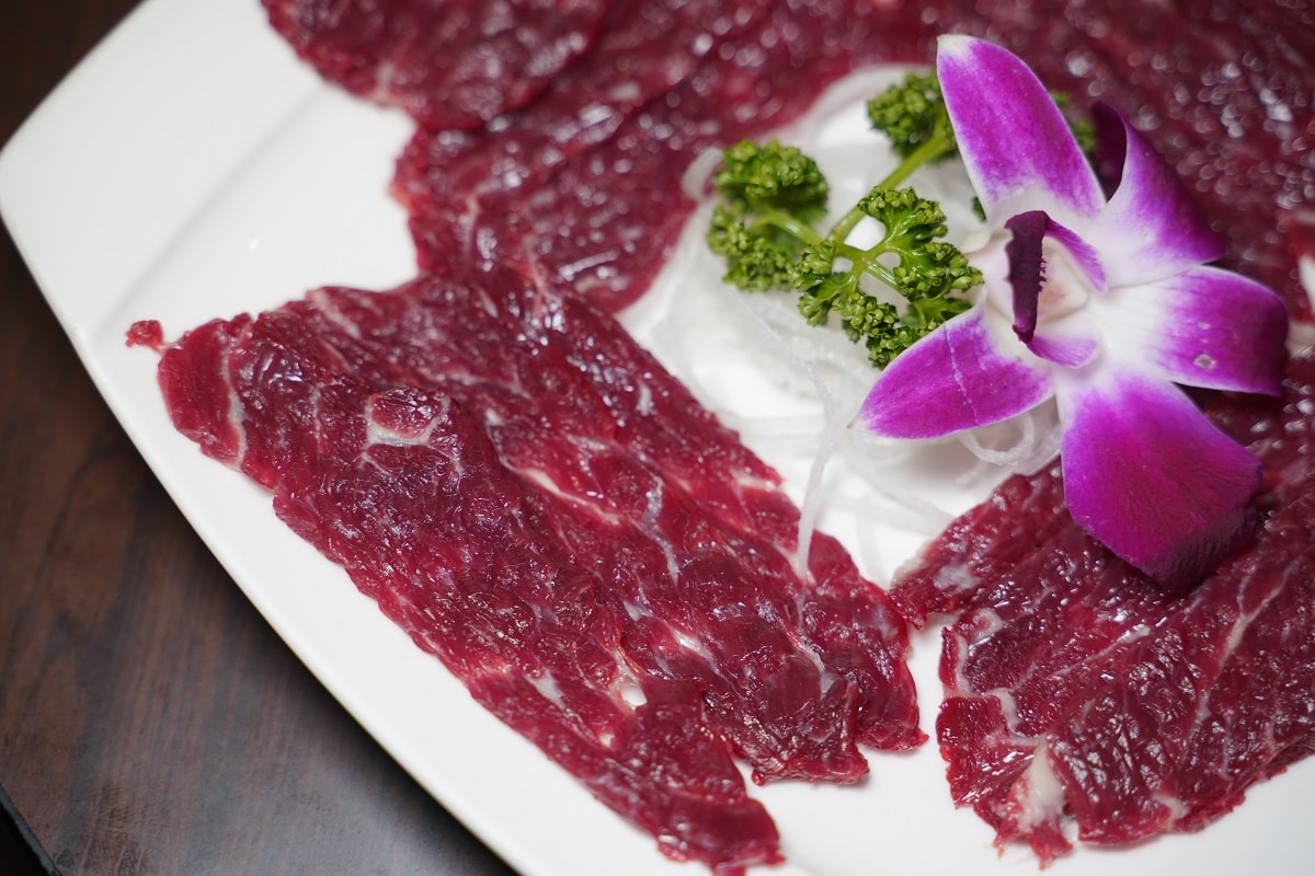 【台南牛肉爐推薦】台南最大牛肉湯美食品牌 必點台南酒家菜/地方特色小炒 鴻品牛肉湯市政府店 - 第23張圖 【台南牛肉爐推薦】台南最大牛肉湯美食品牌 必點台南酒家菜/地方特色小炒 鴻品牛肉湯市政府店