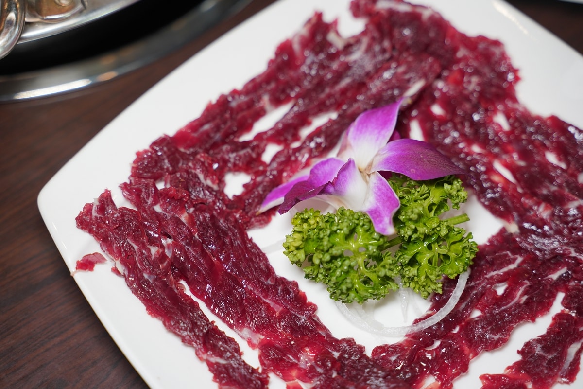 【台南牛肉爐推薦】台南最大牛肉湯美食品牌 必點台南酒家菜/地方特色小炒 鴻品牛肉湯市政府店 - 第24張圖 【台南牛肉爐推薦】台南最大牛肉湯美食品牌 必點台南酒家菜/地方特色小炒 鴻品牛肉湯市政府店