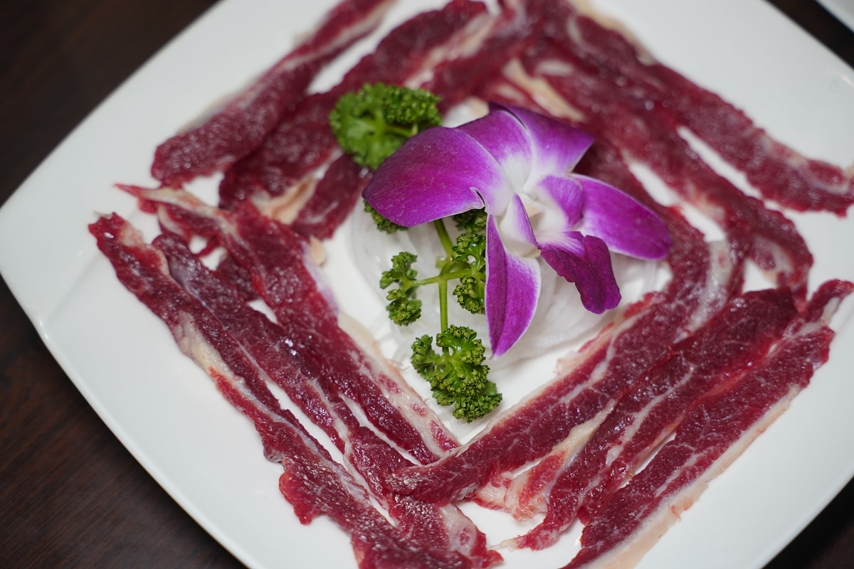 【台南牛肉爐推薦】台南最大牛肉湯美食品牌 必點台南酒家菜/地方特色小炒 鴻品牛肉湯市政府店 - 第25張圖 【台南牛肉爐推薦】台南最大牛肉湯美食品牌 必點台南酒家菜/地方特色小炒 鴻品牛肉湯市政府店