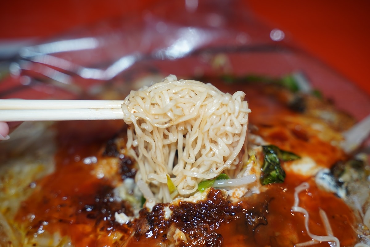 【台南大東東夜市蚵仔煎推薦】夜市王蚵仔煎王第七名 美味必點肉燥蚵仔煎泡麵 四草蚵仔煎海產粥