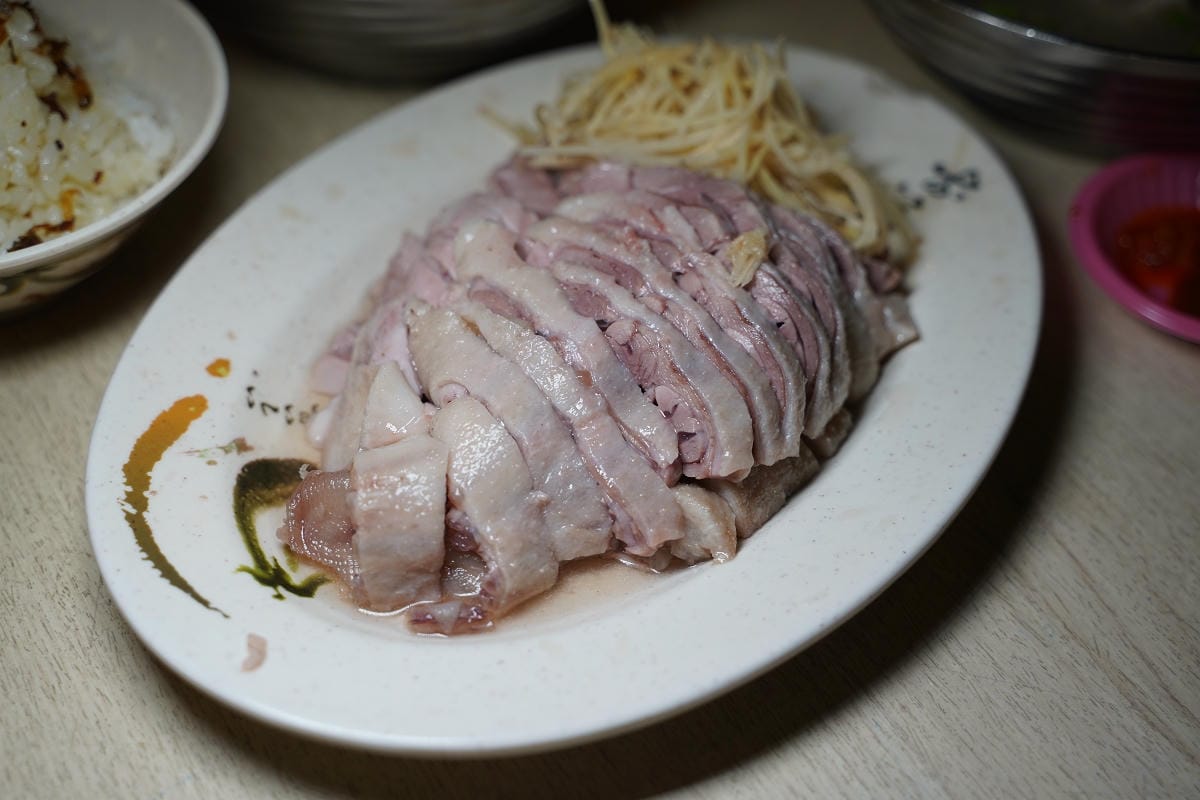 【南平鵝肉專賣店】桃園藝文特區美食推薦 超人氣排隊美食在地老字號小吃 創立於2005年