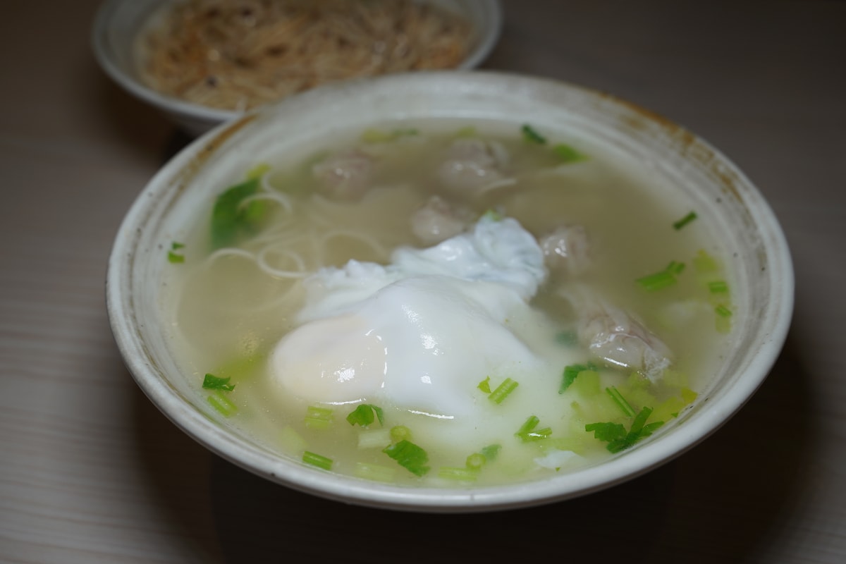 【赤子辛福州乾拌麵】桃園蘆竹南崁小吃推薦 一麵三吃加油添醋加辣渣 美味必點餛飩蛋包湯麵 - 第12張圖 【赤子辛福州乾拌麵】桃園蘆竹南崁小吃推薦 一麵三吃加油添醋加辣渣 美味必點餛飩蛋包湯麵
