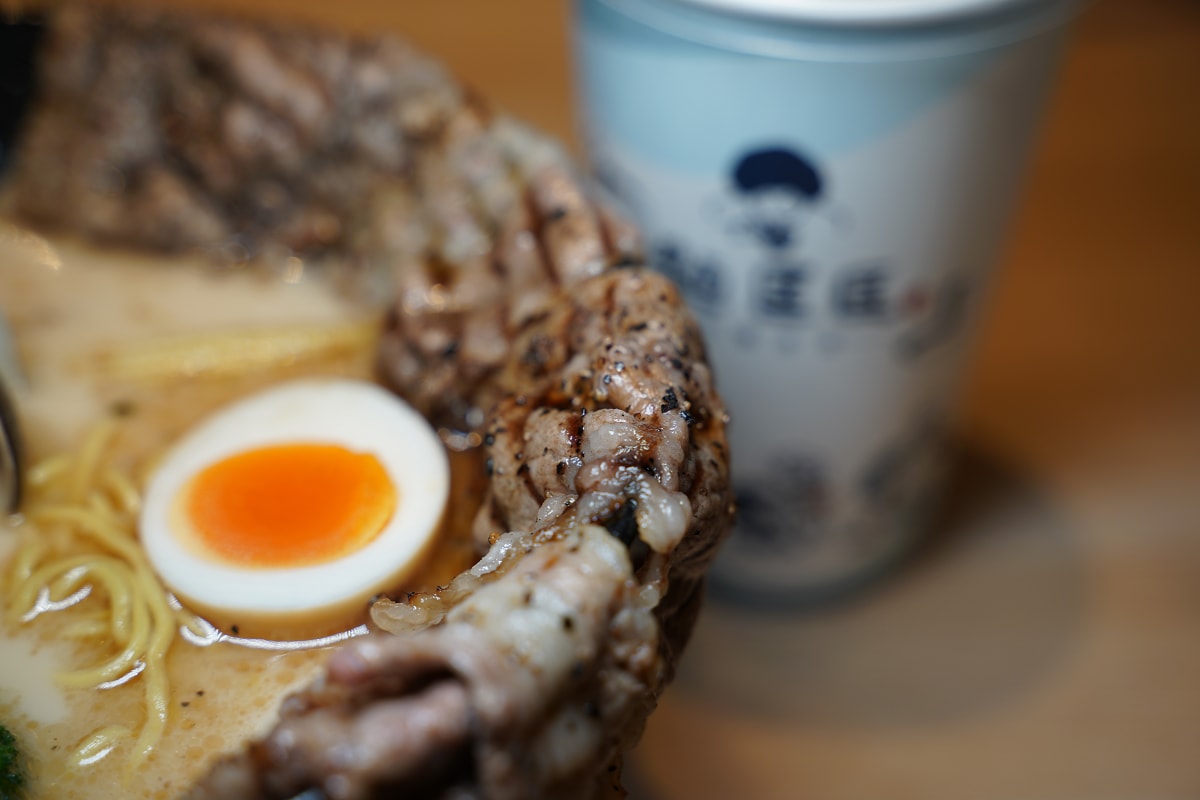 【麵匡匡拉麵食堂中壢文化二店】內壢拉麵推薦 鹹淡適中美味湯頭 考100分免費吃寶寶拉麵