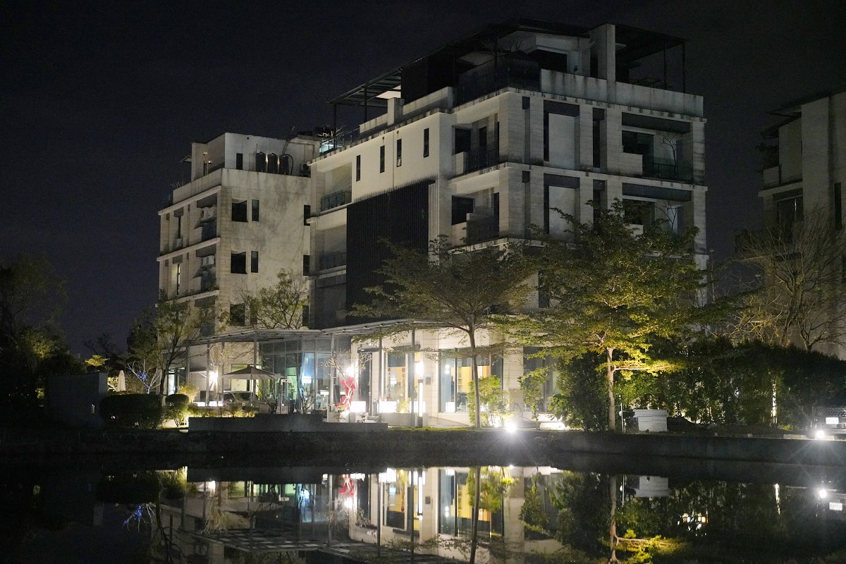 【藏闊渡假會館】宜蘭五結民宿推薦 飢餓遊戲/食尚玩家激推 網美泳池+室內兒童遊戲區爸媽最愛