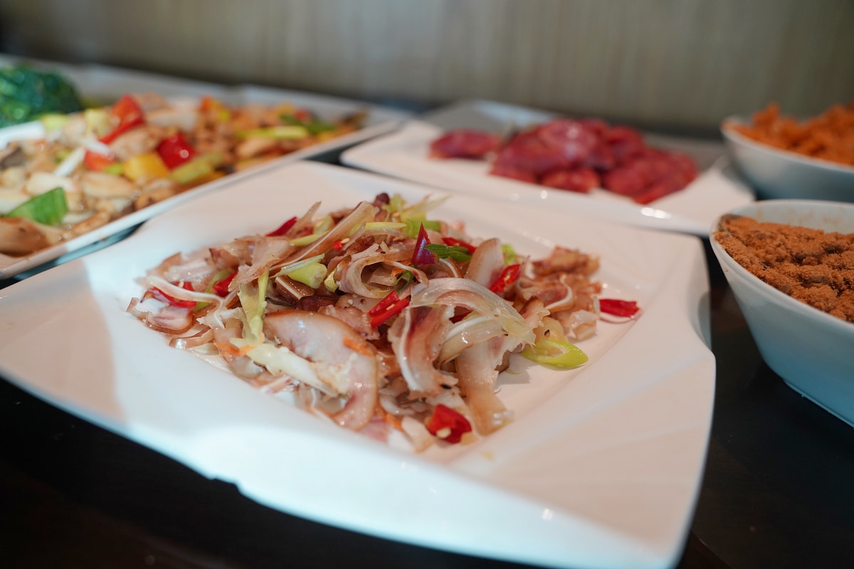 【藏闊渡假會館】宜蘭五結民宿推薦 飢餓遊戲/食尚玩家激推 網美泳池+室內兒童遊戲區爸媽最愛