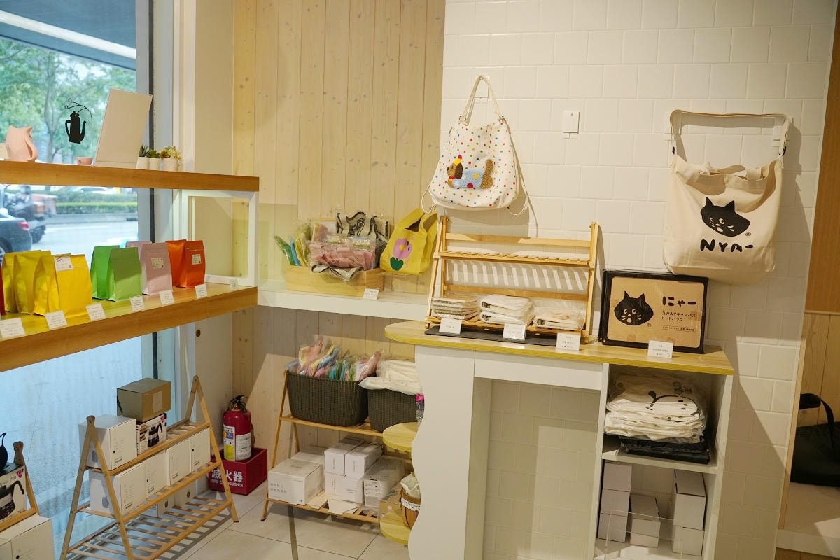 【旅人日誌咖啡信義店】台北世貿不限時咖啡廳 平價有插座環境舒適 美味必點經典巴斯克榛果拿鐵 - 第3張圖 【旅人日誌咖啡信義店】台北世貿不限時咖啡廳 平價有插座環境舒適 美味必點經典巴斯克榛果拿鐵