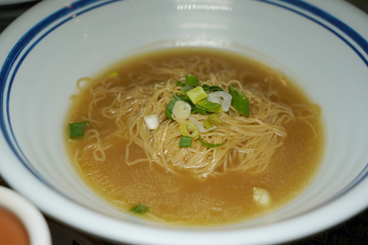 【台北港式茶餐廳推薦】國父紀念館延吉街美食好選擇 法租界乾貨海鮮雞湯聯名套餐 波記冰室