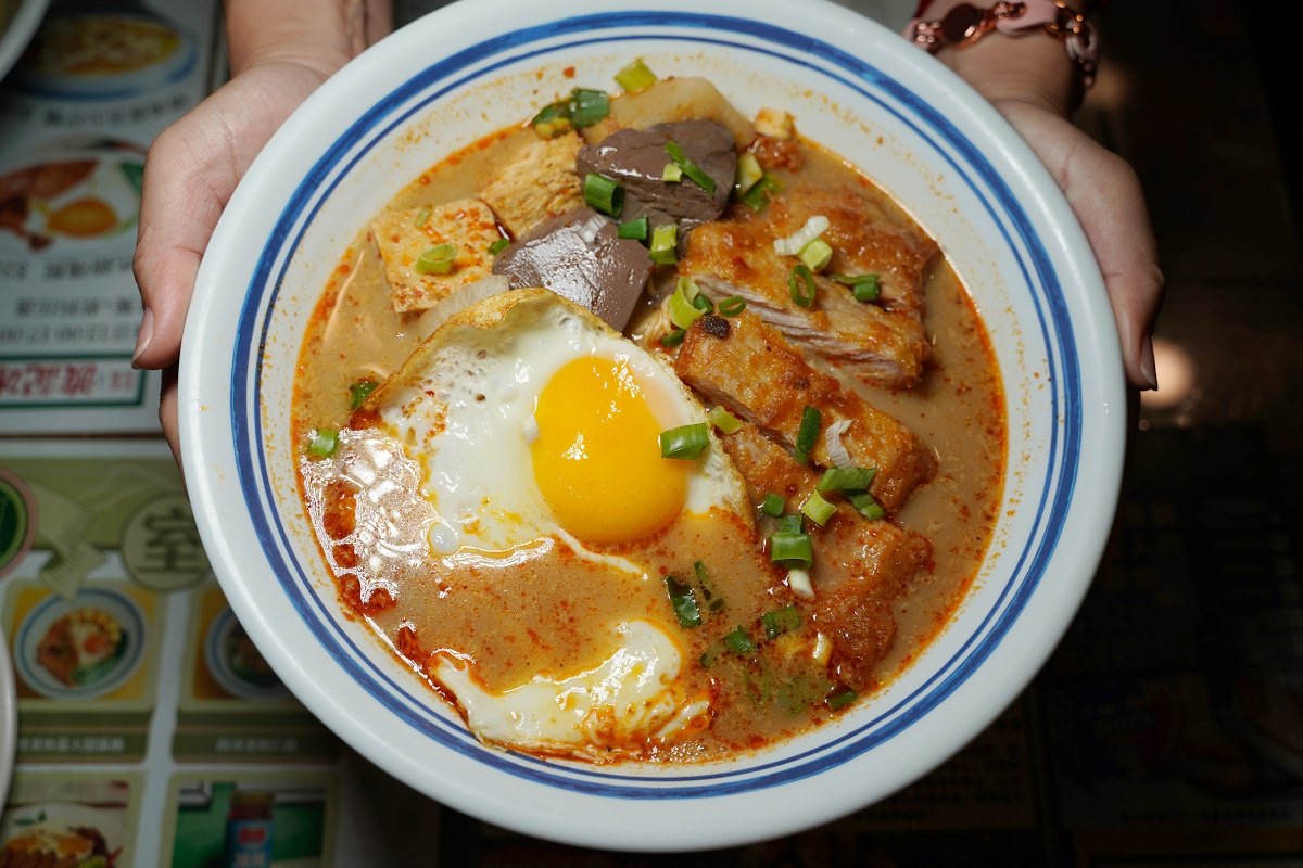 【台北港式茶餐廳推薦】國父紀念館延吉街美食好選擇 法租界乾貨海鮮雞湯聯名套餐 波記冰室