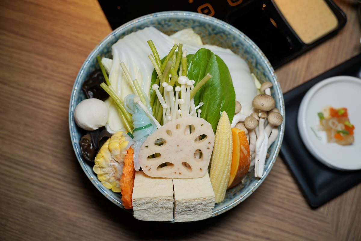 【台北酸菜白肉鍋推薦】世界唯一中日混血風味酸白菜鍋專門店 台北市鍋際大賞鍋王殊榮 王鍋屋逸仙創始總店 - 第8張圖 【台北酸菜白肉鍋推薦】世界唯一中日混血風味酸白菜鍋專門店 台北市鍋際大賞鍋王殊榮 王鍋屋逸仙創始總店