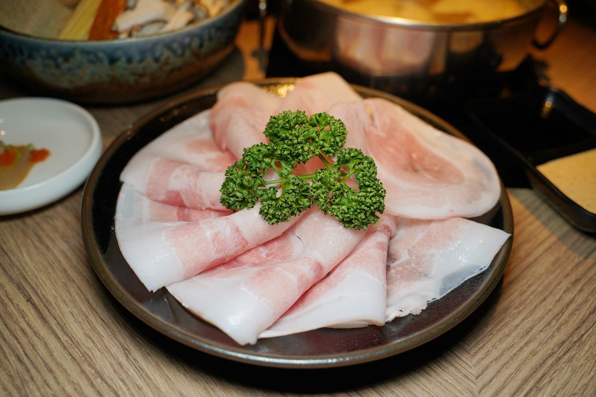 【台北酸菜白肉鍋推薦】世界唯一中日混血風味酸白菜鍋專門店 台北市鍋際大賞鍋王殊榮 王鍋屋逸仙創始總店 - 第16張圖 【台北酸菜白肉鍋推薦】世界唯一中日混血風味酸白菜鍋專門店 台北市鍋際大賞鍋王殊榮 王鍋屋逸仙創始總店