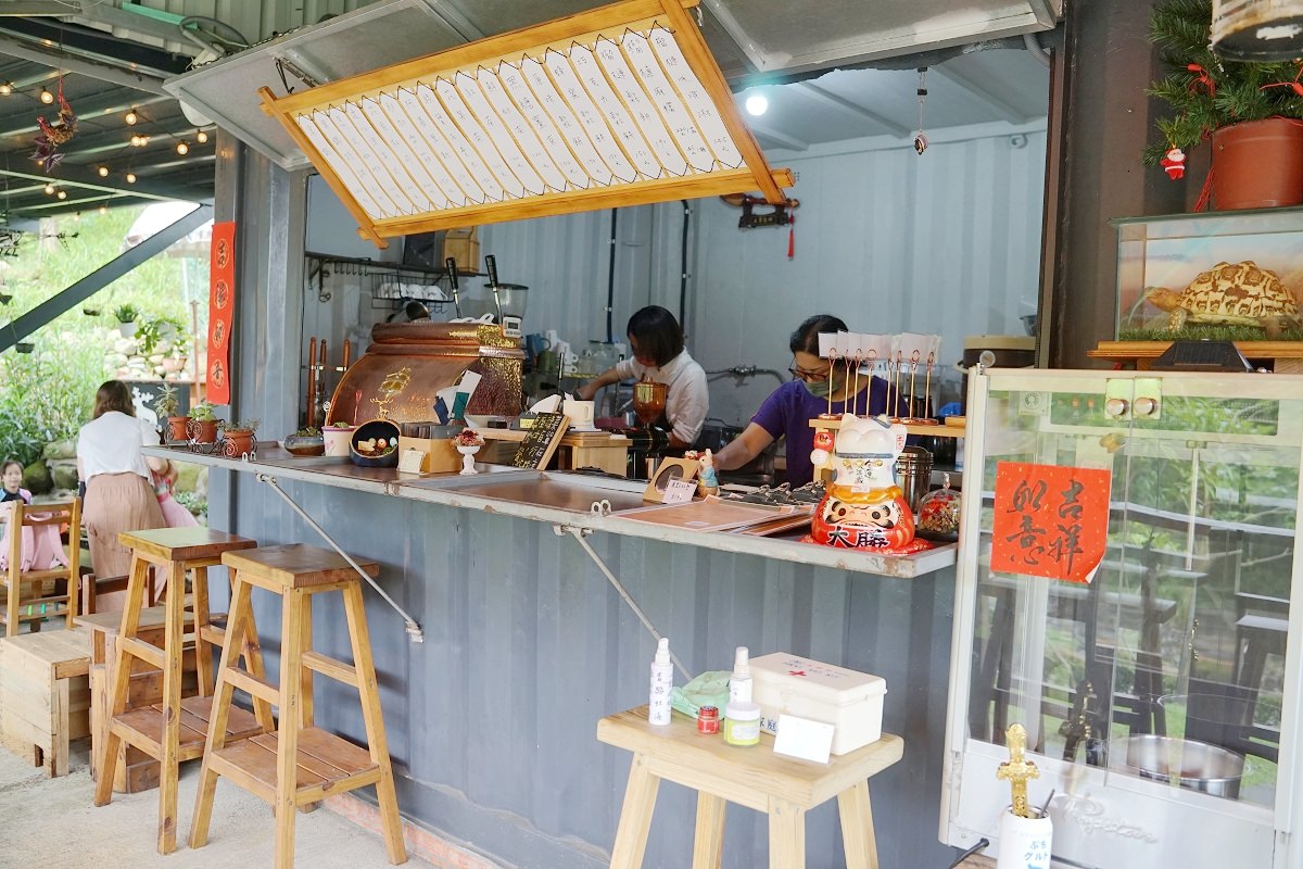 【龍潭下午茶推薦】龍潭千層瀑布咖啡館 美味必點蜂蜜鬆餅 鹿點咖啡千瀑店 - 第2張圖 【龍潭下午茶推薦】龍潭千層瀑布咖啡館 美味必點蜂蜜鬆餅 鹿點咖啡千瀑店