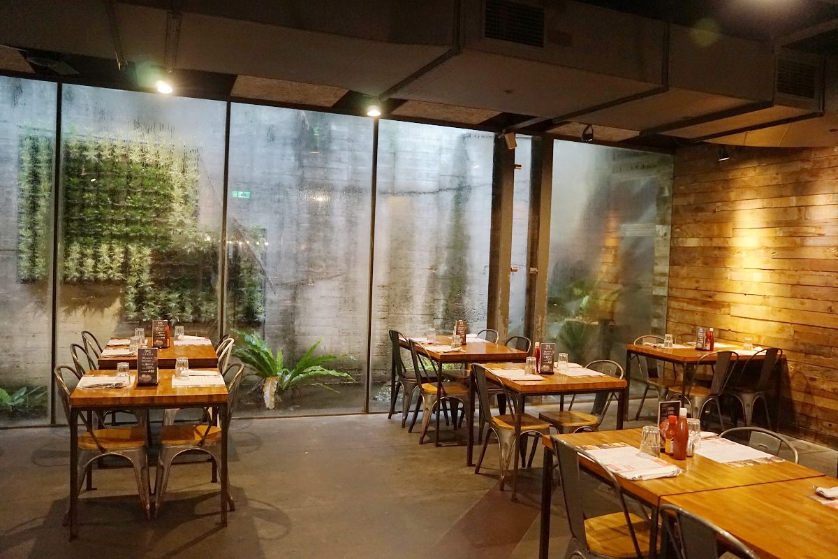 【宜蘭五結牛排館推薦】創始於1988年宜蘭在地老店 宜蘭超人氣排隊美食 來來牛排館宜蘭店