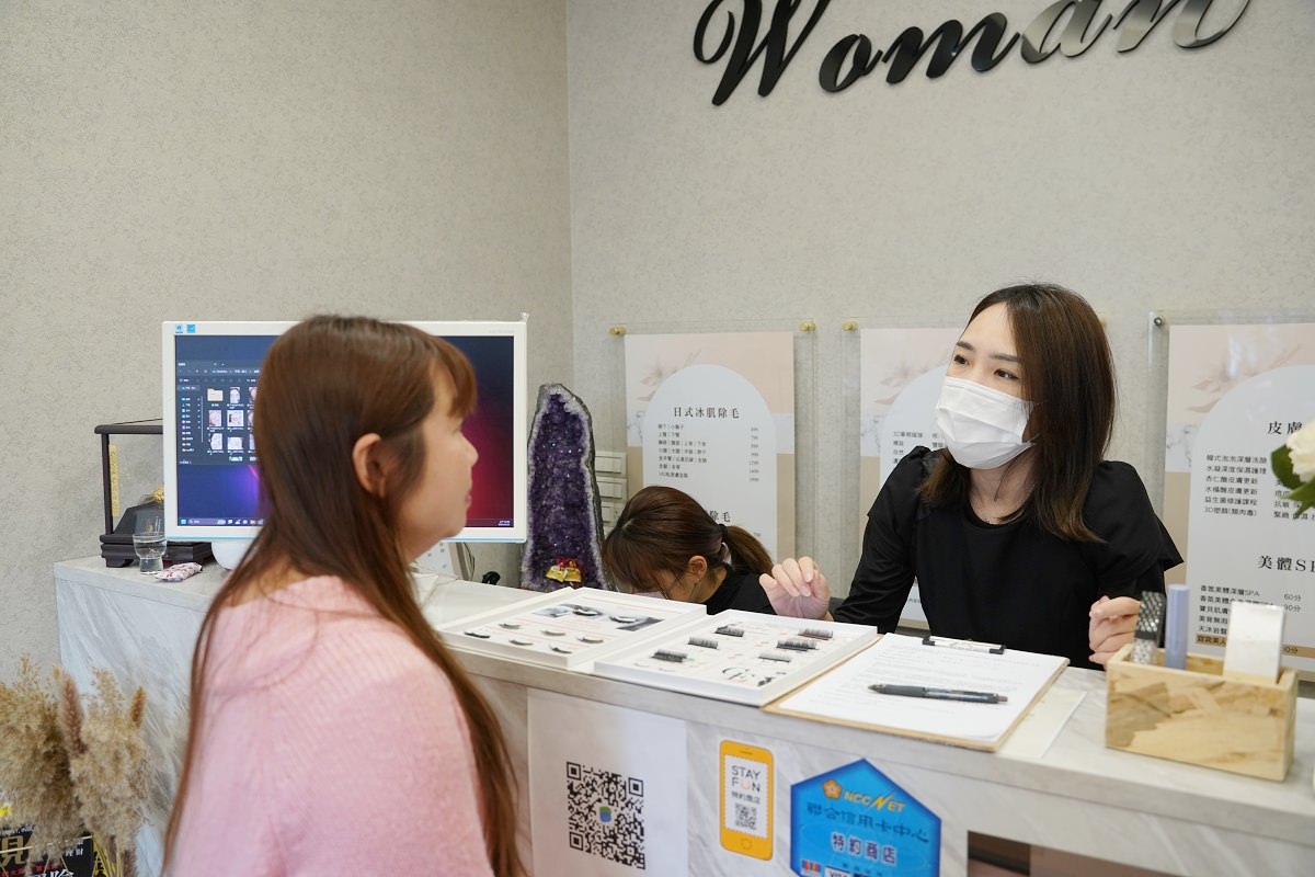 【中壢美睫推薦】中壢美容美體/熱蠟除毛好選擇 6D多層次嫁接裸妝效果好 Woman美麗睫女人美學概念館