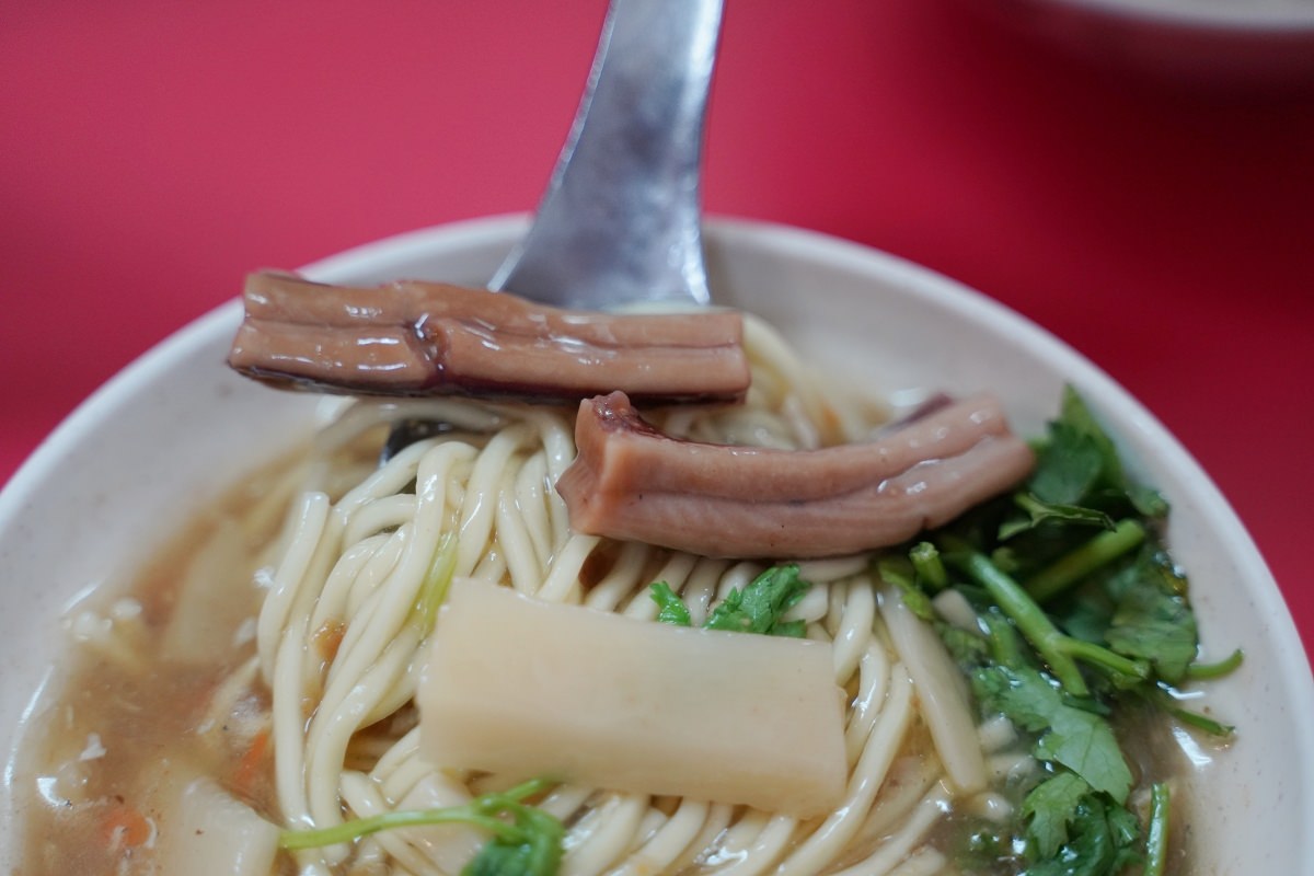 【大園小吃推薦】大園在地人從小吃到大在地20年老店 古早味大腸麵線/魷魚羹麵 周記小吃 - 第7張圖 【大園小吃推薦】大園在地人從小吃到大在地20年老店 古早味大腸麵線/魷魚羹麵 周記小吃