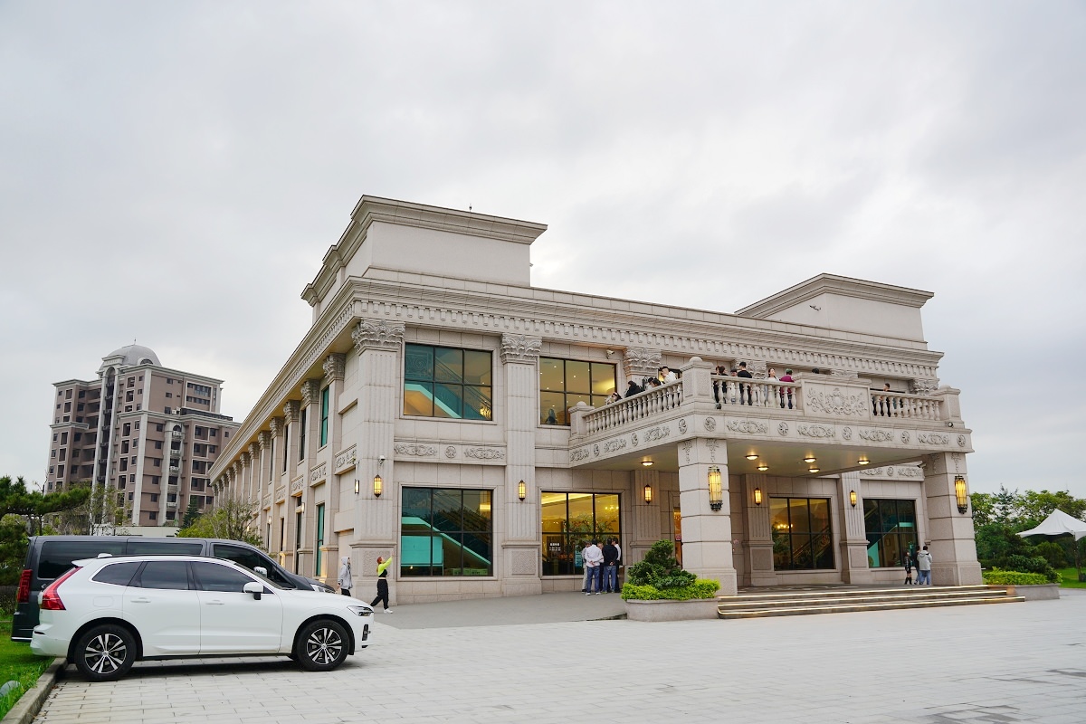 2024東街餐飲集團春酒盛宴在水悅莊園 演唱會等級星光派對 加碼抽獎好禮獎不完