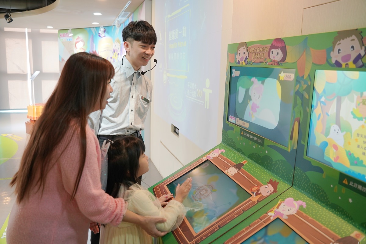 【桃園平鎮免費景點推薦】桃園室內親子景點好選擇 DIY手作課程/AR互動投影遊戲 葡萄王健康活力能量館 - 第36張圖 【桃園平鎮免費景點推薦】桃園室內親子景點好選擇 DIY手作課程/AR互動投影遊戲 葡萄王健康活力能量館