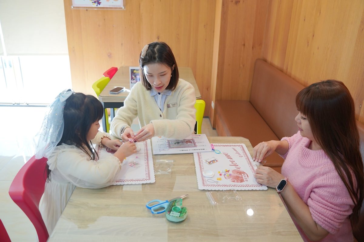 【桃園平鎮免費景點推薦】桃園室內親子景點好選擇 DIY手作課程/AR互動投影遊戲 葡萄王健康活力能量館 - 第40張圖 【桃園平鎮免費景點推薦】桃園室內親子景點好選擇 DIY手作課程/AR互動投影遊戲 葡萄王健康活力能量館