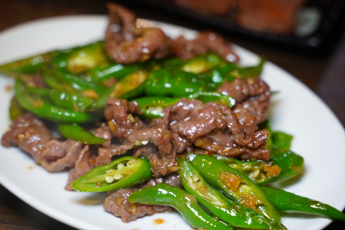 【台北溫體牛肉火鍋推薦】台南/金門當天新鮮直送溫體牛肉 銷魂美味牛肉熱炒必點 宣牛溫體牛肉火鍋光復店