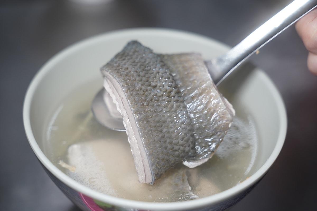 【台南小吃推薦】安平區米其林必比登推薦在地老店 美味必點魚肚鹹粥/魚皮湯/肉燥飯 王氏魚皮 - 第9張圖 【台南小吃推薦】安平區米其林必比登推薦在地老店 美味必點魚肚鹹粥/魚皮湯/肉燥飯 王氏魚皮