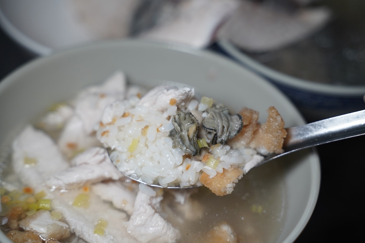 【台南小吃推薦】安平區米其林必比登推薦在地老店 美味必點魚肚鹹粥/魚皮湯/肉燥飯 王氏魚皮 - 第13張圖 【台南小吃推薦】安平區米其林必比登推薦在地老店 美味必點魚肚鹹粥/魚皮湯/肉燥飯 王氏魚皮