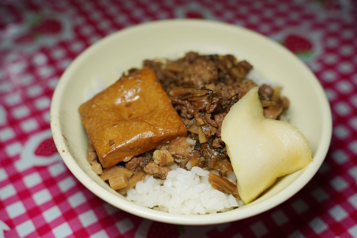 【清安豆腐街美食推薦】四色脆皮臭豆腐=黑豆竹碳臭豆腐+地瓜葉臭豆腐+紅麴臭豆腐+傳統臭豆腐 清安豆腐街28老店 - 第6張圖 【清安豆腐街美食推薦】四色脆皮臭豆腐=黑豆竹碳臭豆腐+地瓜葉臭豆腐+紅麴臭豆腐+傳統臭豆腐 清安豆腐街28老店