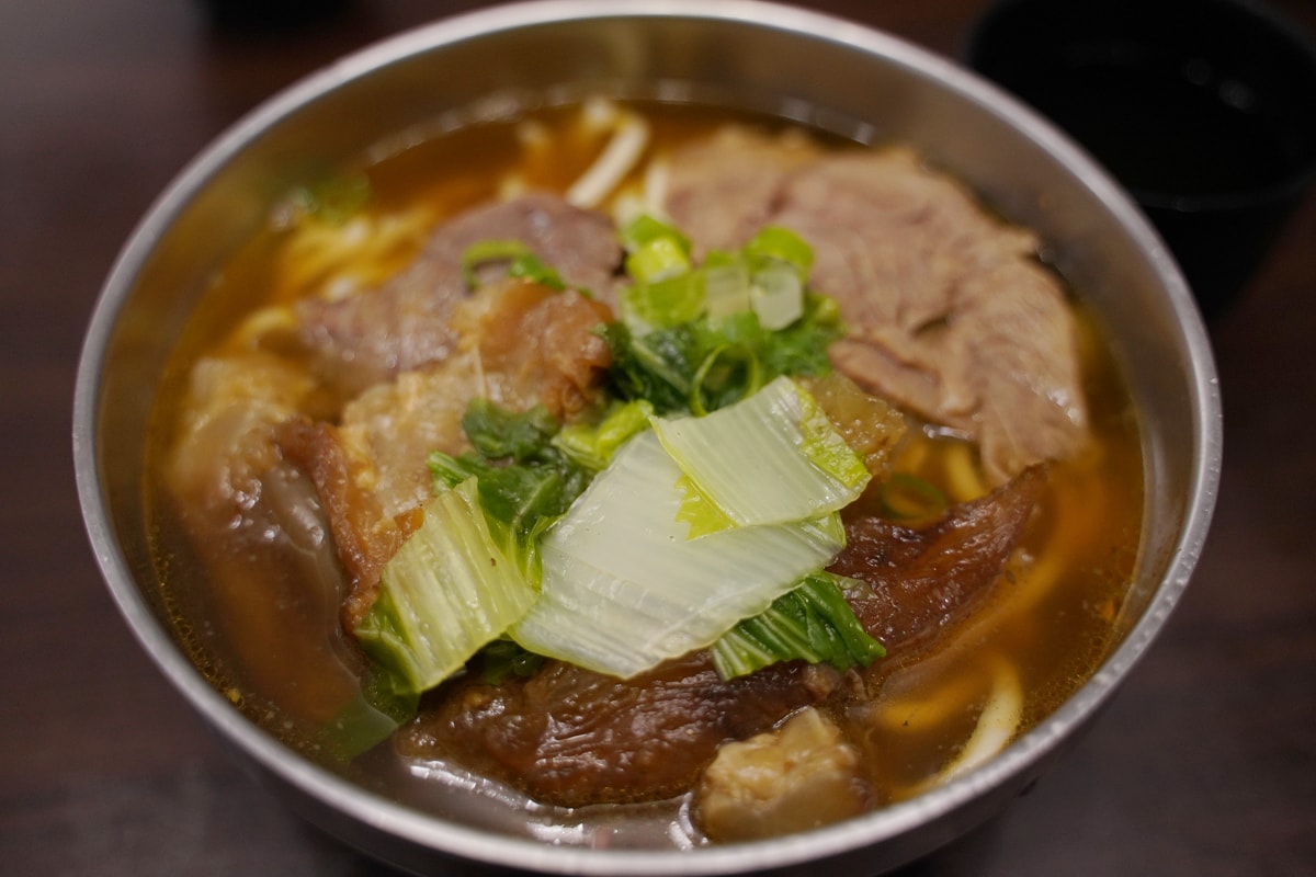 【雲客來刀削麵館】台北火車站平價小吃推薦 Google評論1300多則 飲料茉莉綠茶喝到飽 - 第8張圖 【雲客來刀削麵館】台北火車站平價小吃推薦 Google評論1300多則 飲料茉莉綠茶喝到飽