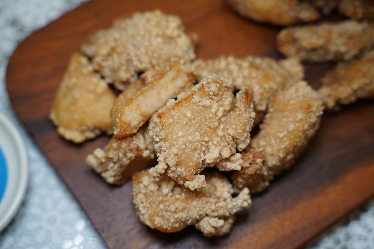 【桃園夜市鹽酥雞推薦】有著五餅二魚的鹹酥雞店 吃得到炸物女王張文綺的好味道 炸綺來鹹酥雞桃園中正店