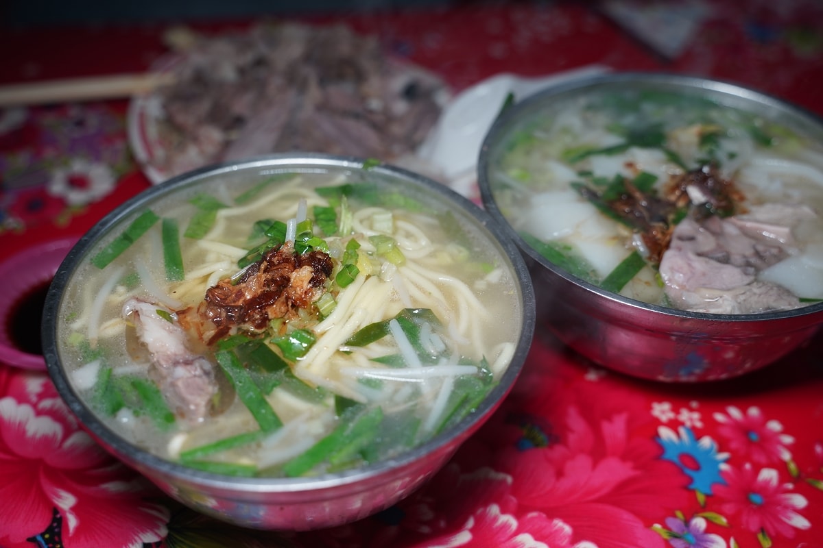 【中壢老字號麵店推薦】中壢巷弄美食在地60年老店 美味必點湯麵乾麵豬頭肉 中興巷阿婆麵店 - 第8張圖 【中壢老字號麵店推薦】中壢巷弄美食在地60年老店 美味必點湯麵乾麵豬頭肉 中興巷阿婆麵店