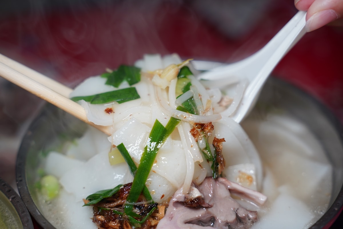 【中壢老字號麵店推薦】中壢巷弄美食在地60年老店 美味必點湯麵乾麵豬頭肉 中興巷阿婆麵店 - 第10張圖 【中壢老字號麵店推薦】中壢巷弄美食在地60年老店 美味必點湯麵乾麵豬頭肉 中興巷阿婆麵店
