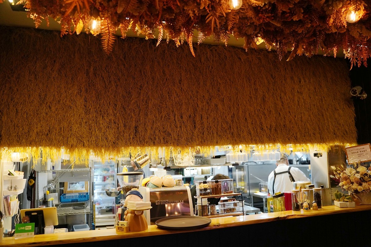 【國父紀念館美食餐廳推薦】露營風義式餐廳餐酒館 台北延吉街聚餐好選擇 Born to EAT 本質煮藝