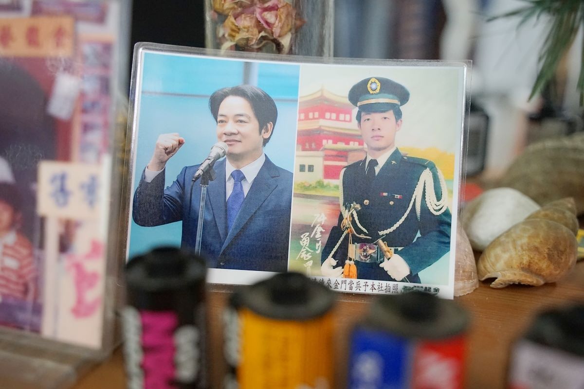 【金門紀念照推薦】金門在地50年老字號相館 戰地風格軍事紀念照 金龍攝影 - 第7張圖 【金門紀念照推薦】金門在地50年老字號相館 戰地風格軍事紀念照 金龍攝影