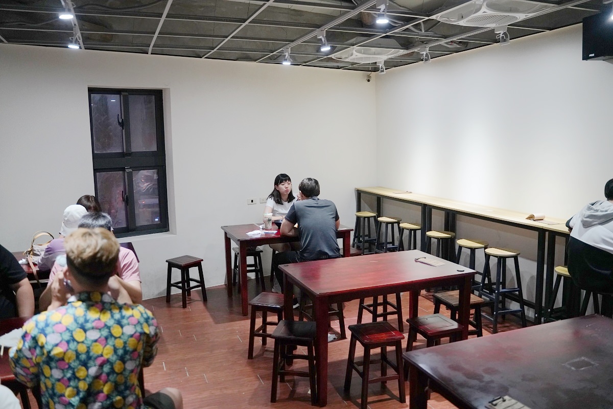 【澎湖必吃美食推薦】創立於1985年澎湖在地40年老店 美味必點招牌雙併燒肉雞腿飯 馬路益