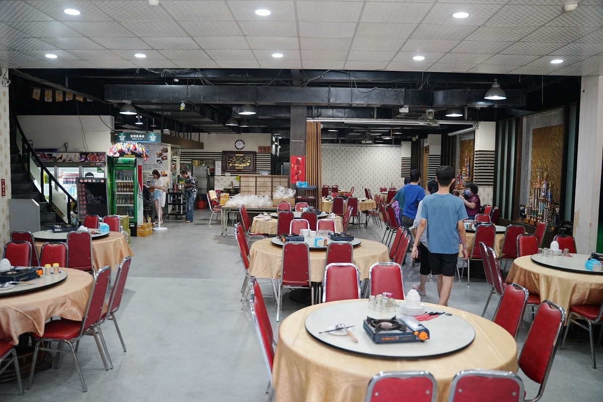 【中壢桌菜餐廳推薦】美味必點白鯧米粉湯吃到飽 家族聚餐團體包廂包場好選擇 廣德海鮮餐廳中壢中美店