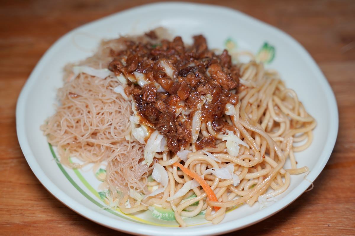 【中壢觀光夜市美食推薦】中壢人氣在地老店小吃 美味必點土虱湯/魯肉飯/炒麵米粉 香傳十全藥燉排骨