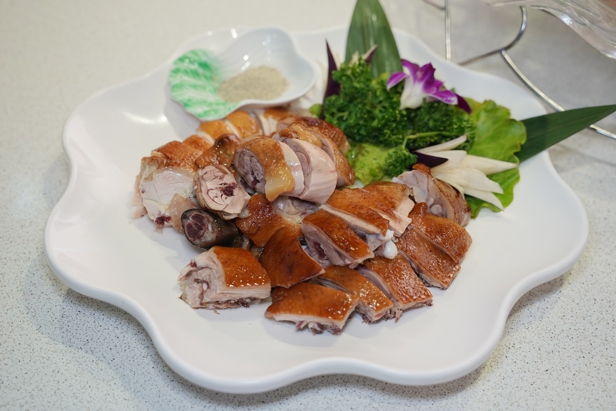 【桃園大溪聚餐餐廳推薦】石門水庫活魚餐廳好選擇 超高CP值桌菜料理 山霸王活魚土雞餐廳