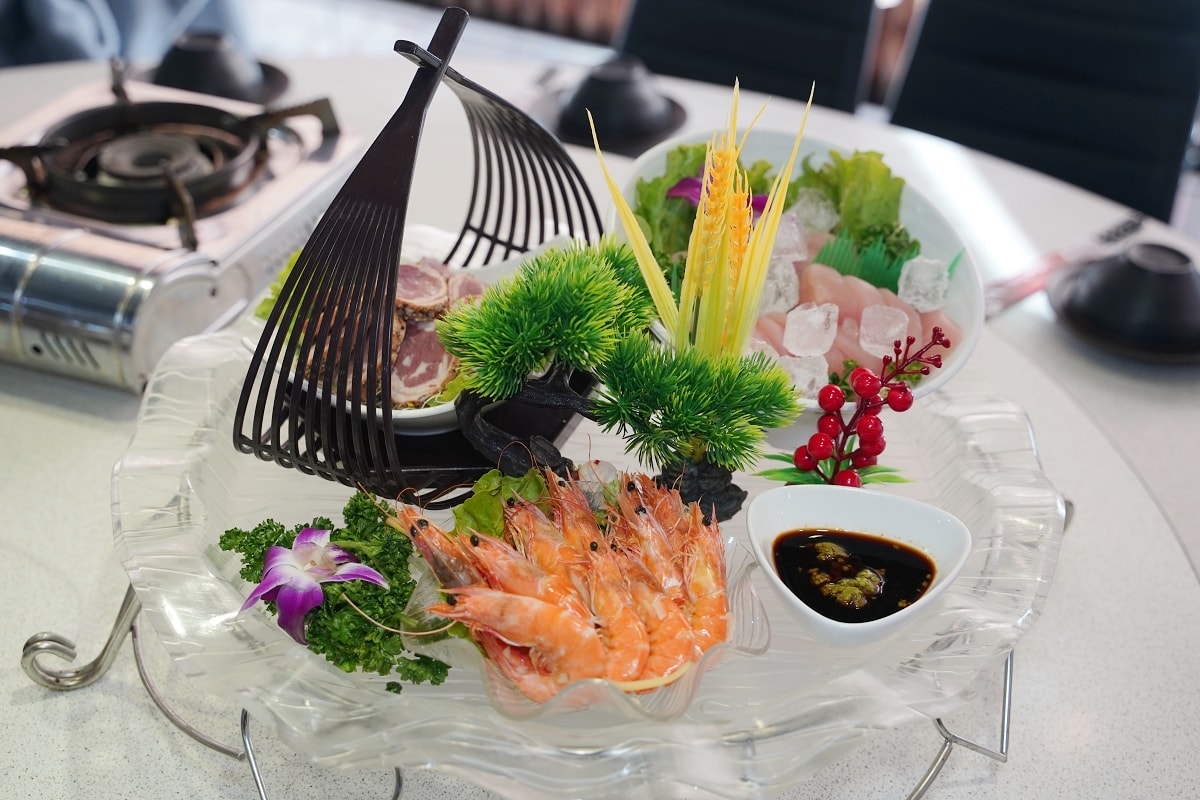 【桃園大溪聚餐餐廳推薦】石門水庫活魚餐廳好選擇 超高CP值桌菜料理 山霸王活魚土雞餐廳
