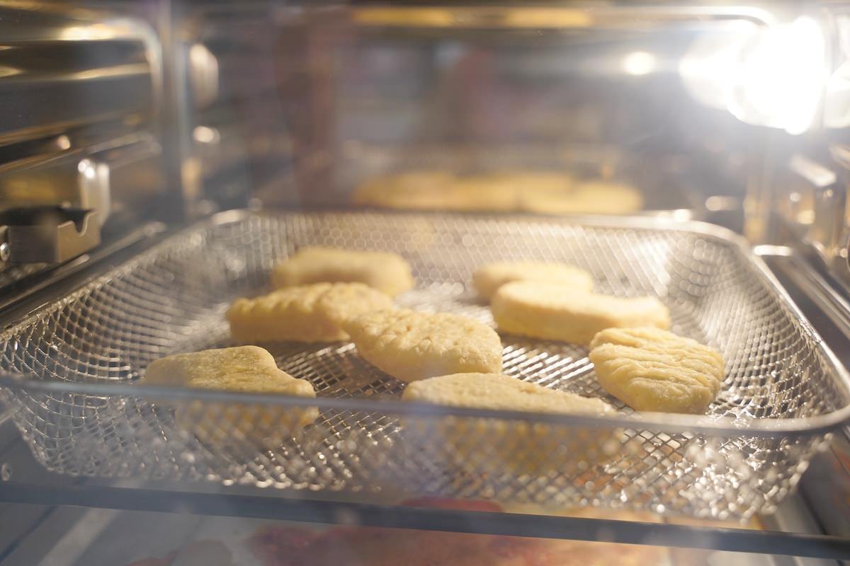 【氣炸烤箱推薦】廚房必備神器上下火獨立溫控料理超方便 不鏽鋼內膽清潔方便 13+N種模式一機多用 SANSUI山水 15L旋風溫控智能氣炸烤箱
