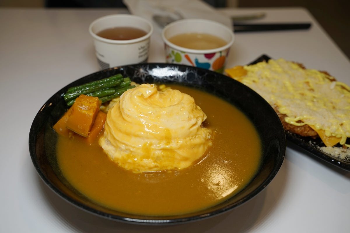 【台東咖哩飯推薦】內用飲料湯品無限量供應 美味必點起司豬排蛋包飯 台東歐喀醬咖哩 - 第6張圖 【台東咖哩飯推薦】內用飲料湯品無限量供應 美味必點起司豬排蛋包飯 台東歐喀醬咖哩