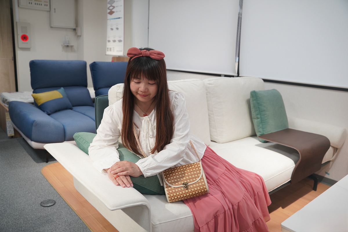 【億家具卸売倉庫】台灣知名家具批發倉庫插旗日本大阪 台灣製家具/客製化沙發/床墊通通買得到