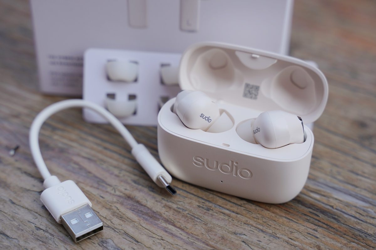 【無線藍芽耳機推薦】混合式主動降噪 USB-C+無線充電 多點藍牙連接 Sudio E3