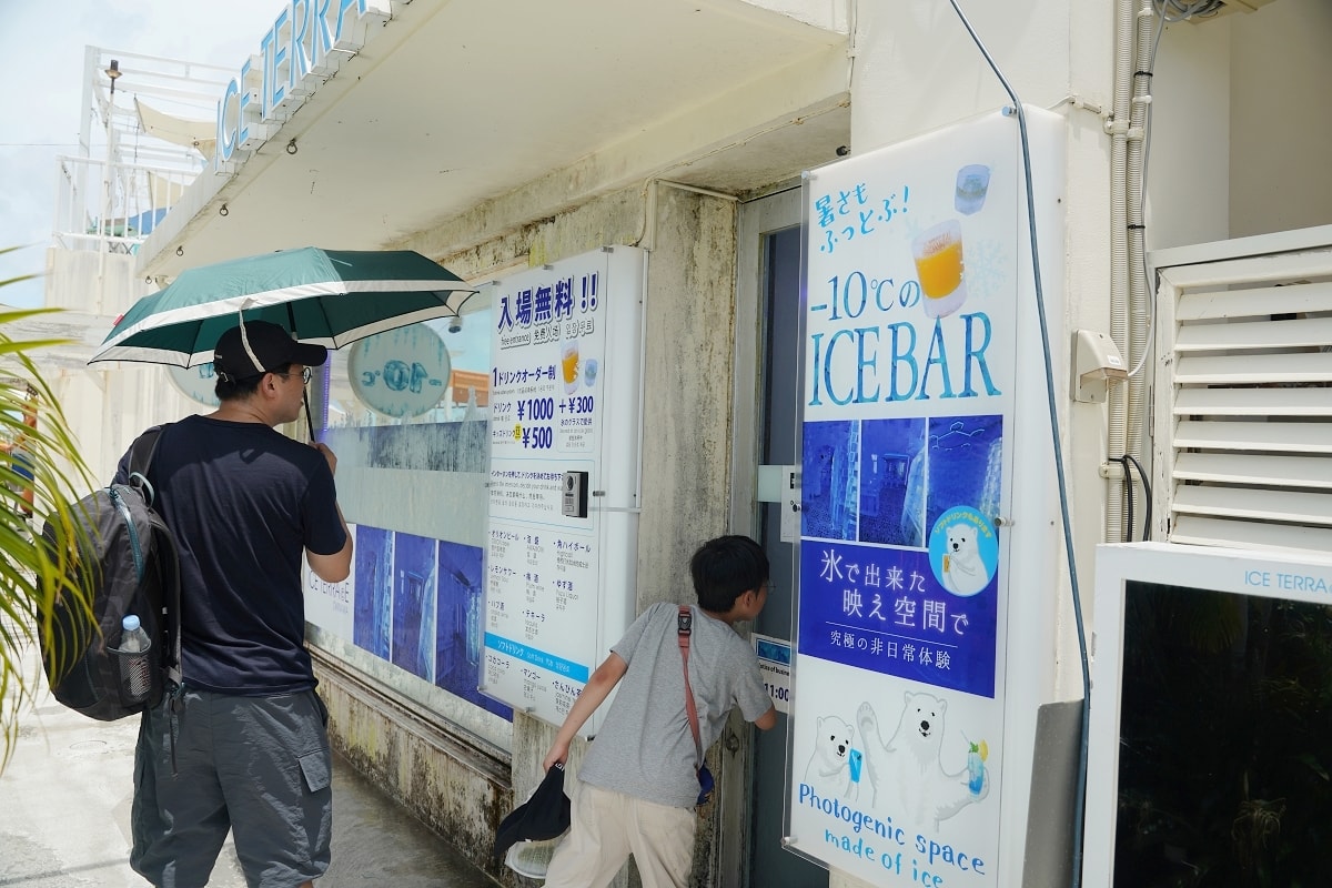 【沖繩必去網美景點推薦】IG爆紅沖繩小希臘純白購物中心 賞飛機起降絕佳景點 瀬長島 Umikaji Terrace